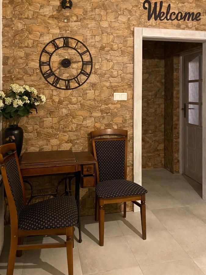 Penzion Vila Petra Bed&Breakfast Veľký Slavkov Εξωτερικό φωτογραφία