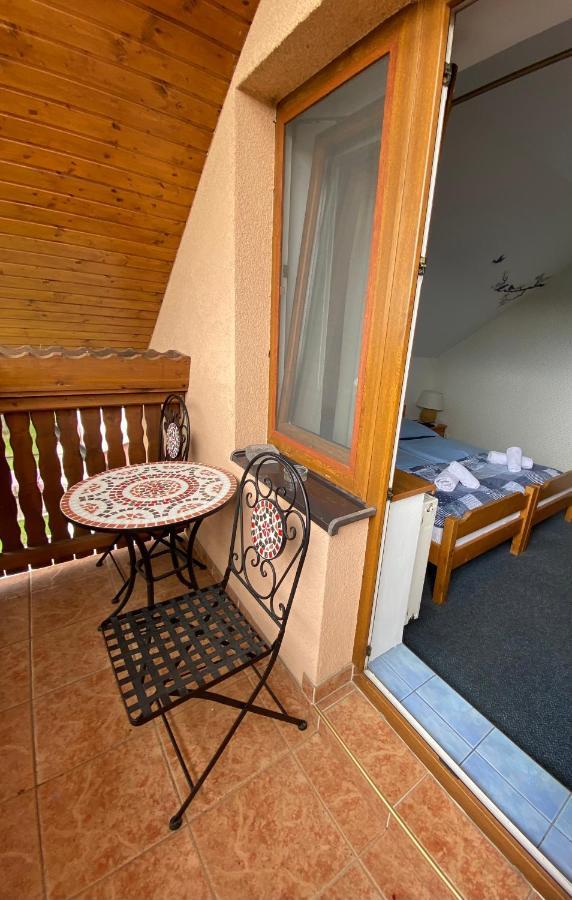 Penzion Vila Petra Bed&Breakfast Veľký Slavkov Εξωτερικό φωτογραφία