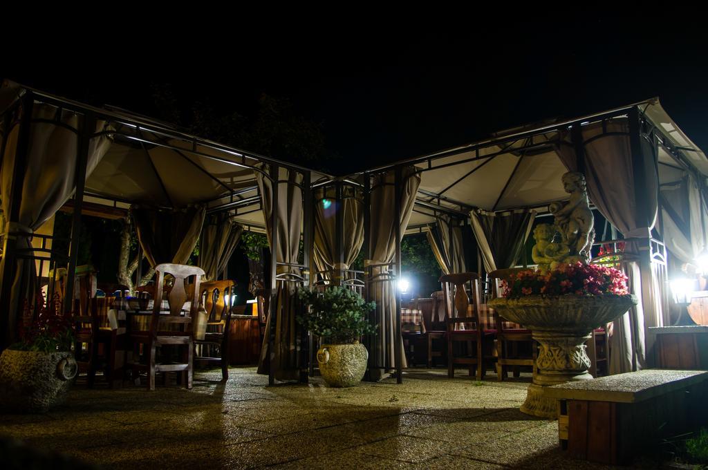 Penzion Vila Petra Bed&Breakfast Veľký Slavkov Εξωτερικό φωτογραφία